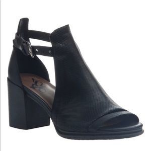 Fab OTBT comfy stacked heel